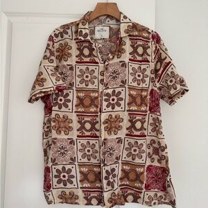 Hollister men’s short-sleeve button-down retro geometric shirt top size medium